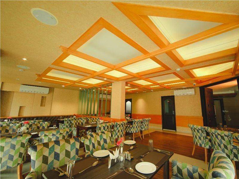 Akhil Classic Thiruvananthapuram Buitenkant foto